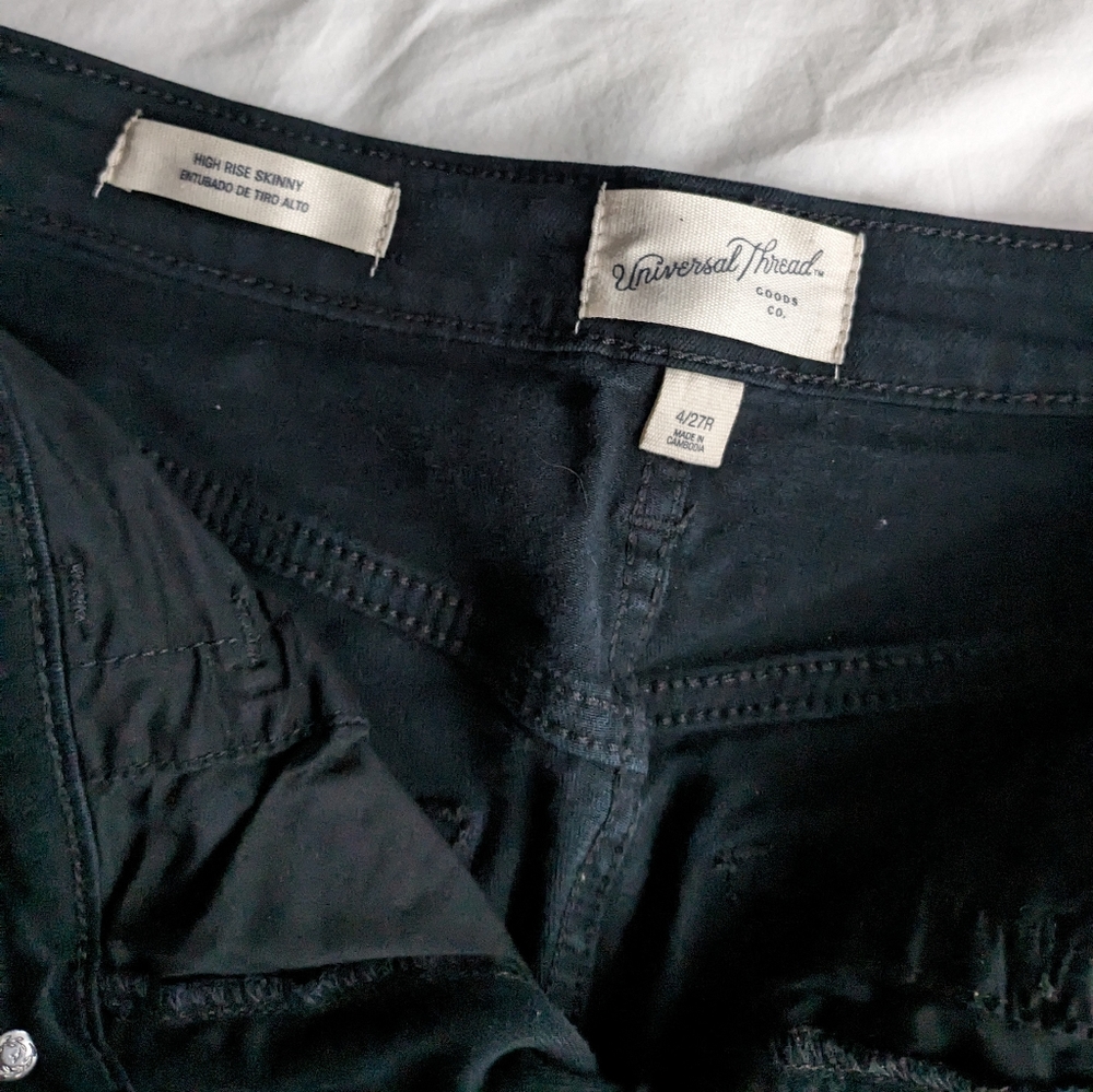 Universal Thread High Rise Skinny Jean - Picture 8 of 8